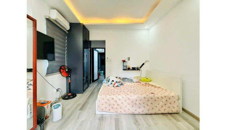 Bán nhà 48m2, 3 tầng, 2PN, 3WC, Gò Vấp, 4.35 tỷ, TẶNG FULL N THẤT